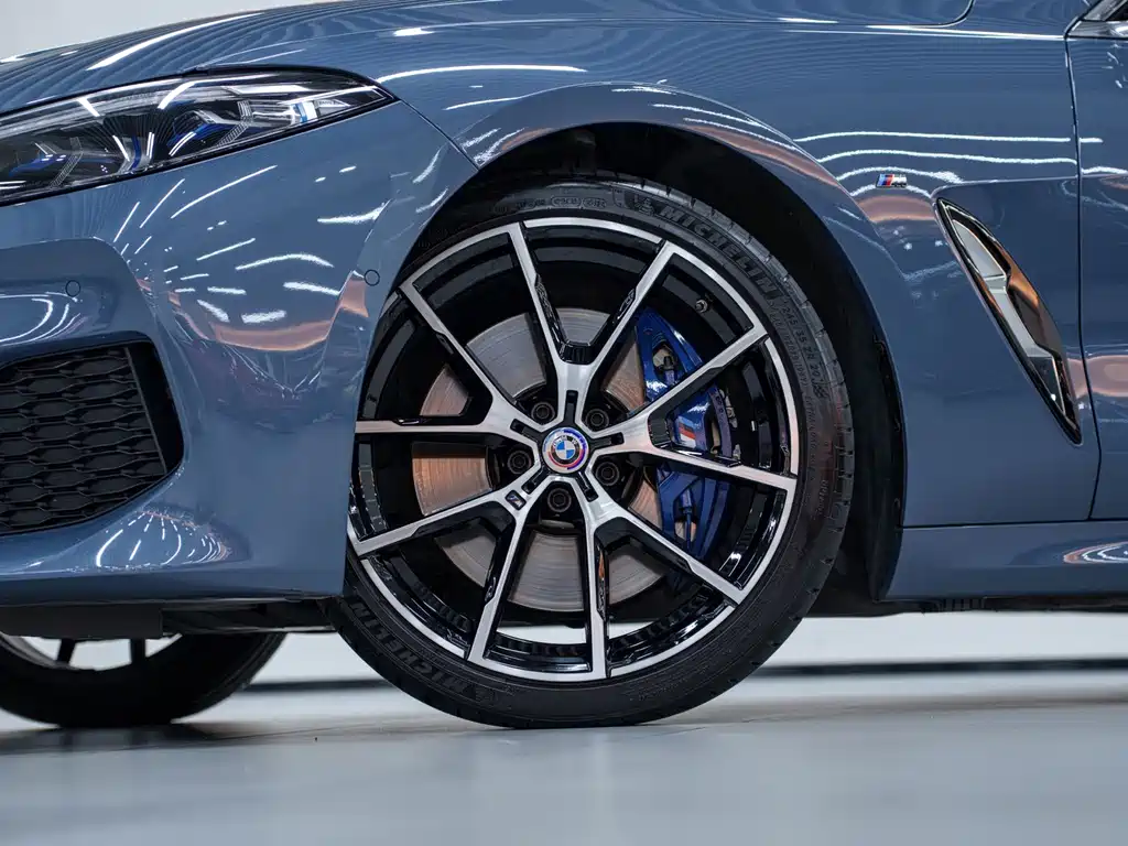 BMW 8 Series 840 i xDrive 4-door Coupe M Sport Package