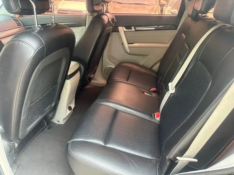Chevrolet Captiva 2.4 L 2 WD City 5-seat