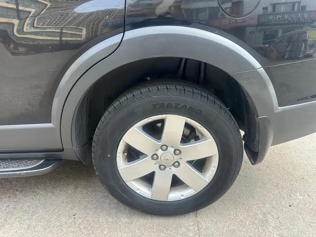 Captiva 2.4 L 2 WD City 5-seat