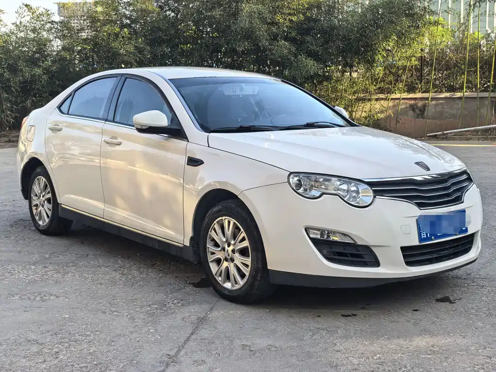 Roewe 550 荣威550 2013款 经典版 550 1.8 L 自动风尚型