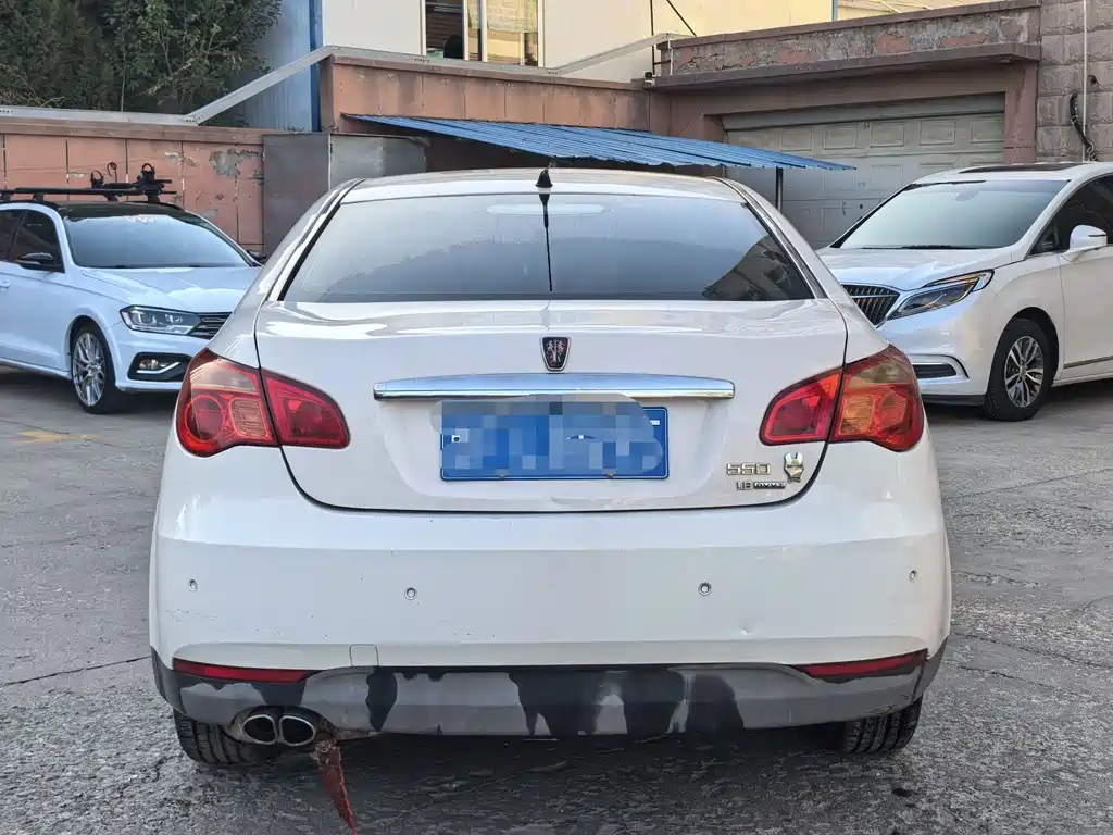 Roewe 550 荣威550 2013款 经典版 550 1.8 L 自动风尚型