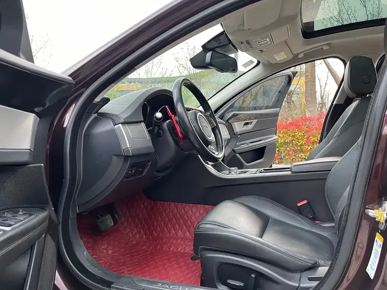 Jaguar XFL XFL 2.0 T 200 PS Elegance