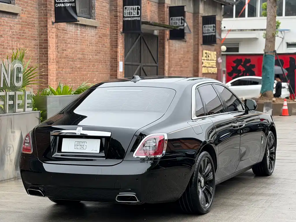 Ghost 6.7 T Standard Wheelbase