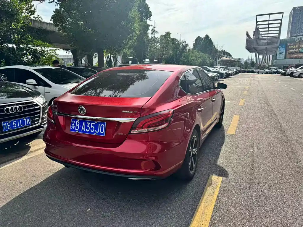 MG6 20 T Auto Luxury Connected CN-V