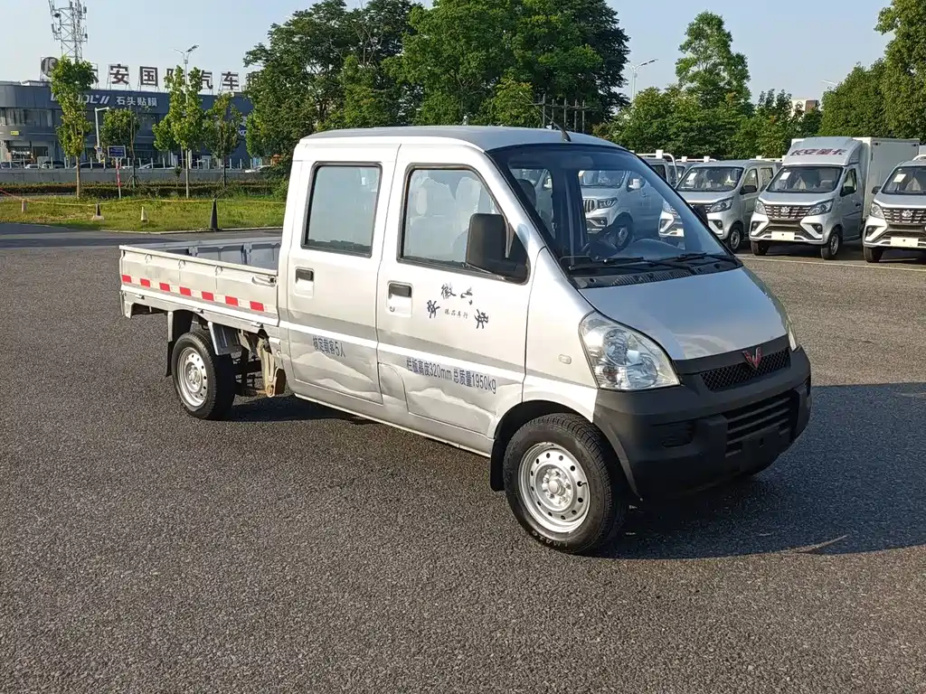 Wuling Rongguang Mini Truck 1.2 L Double Cab Basic LAQ