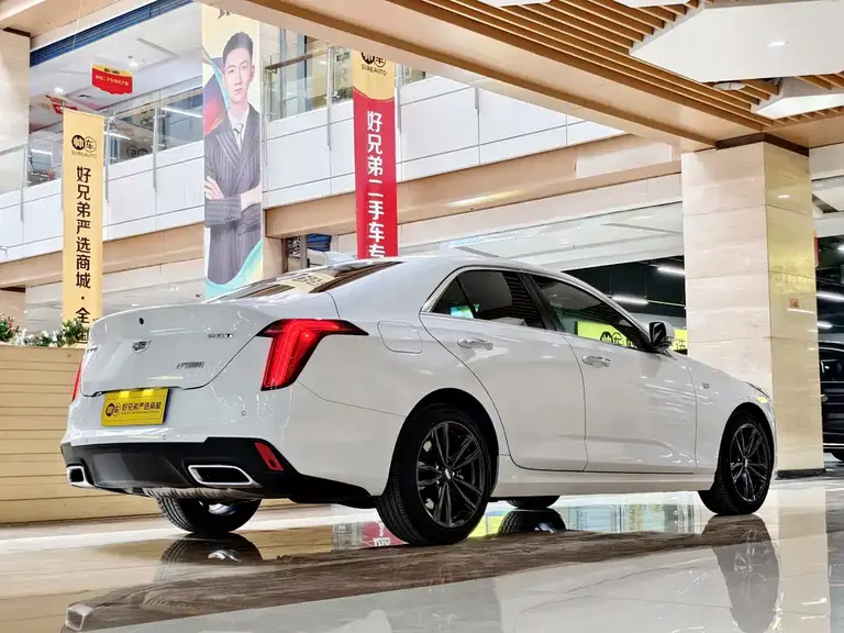 Cadillac CT4 28 T Luxury