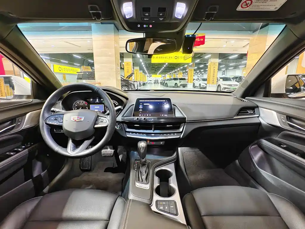 Cadillac CT4 28 T Luxury