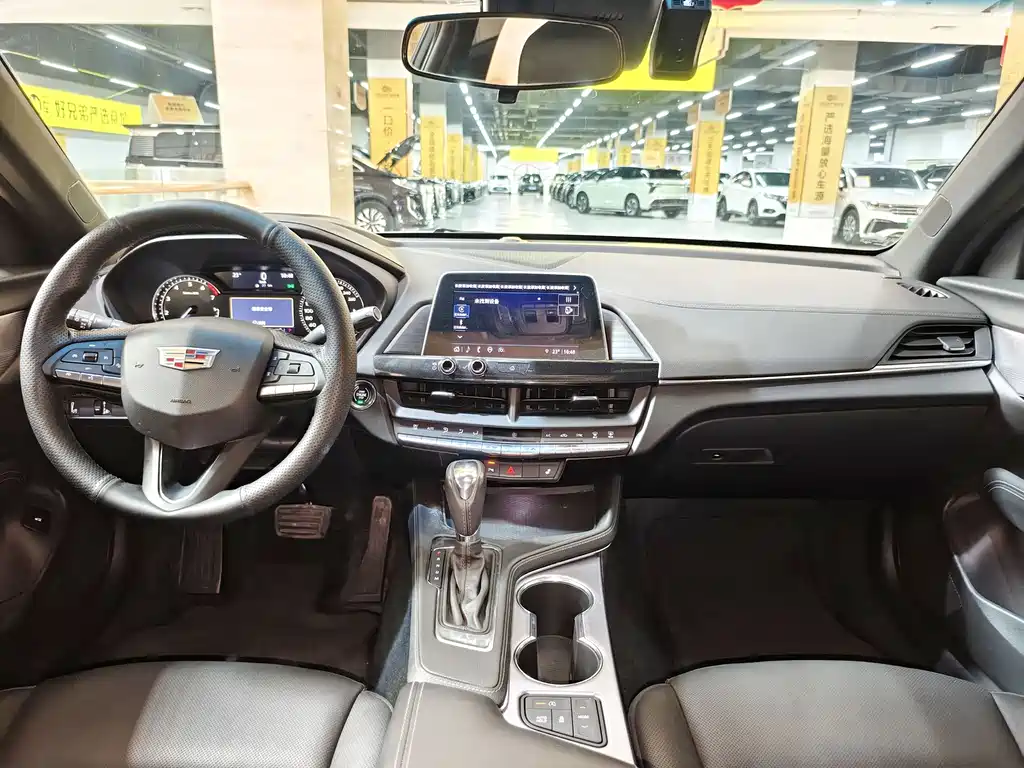 Cadillac CT4 28 T Luxury