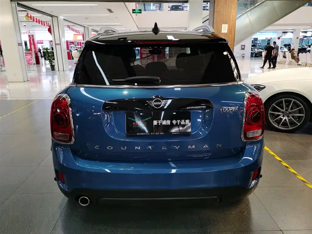 MINI COUNTRYMAN 1.5 T COOPER ALL4 Classic Weekend Wagon