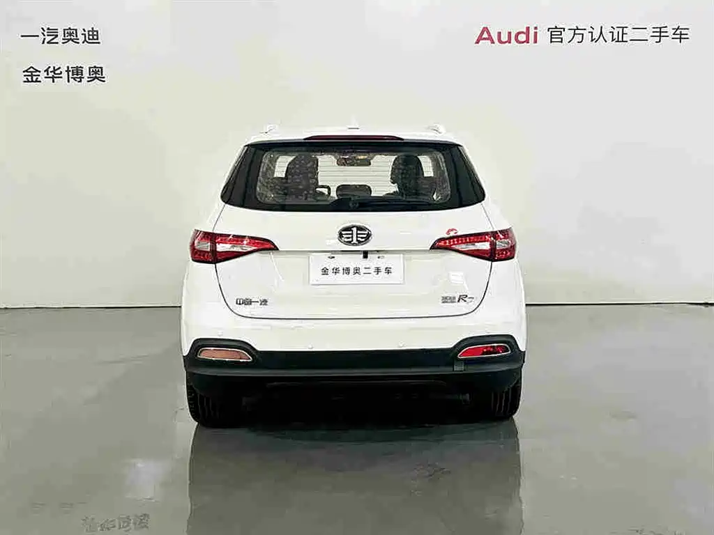 Senya R7 森雅R7 2017款 智能网联版 1.6 L 手动智悦型