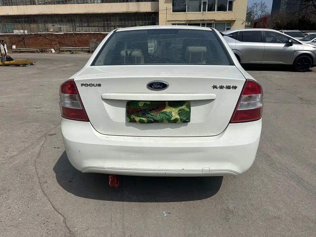 Focus Sedan Classic 1.8 L Auto Basic