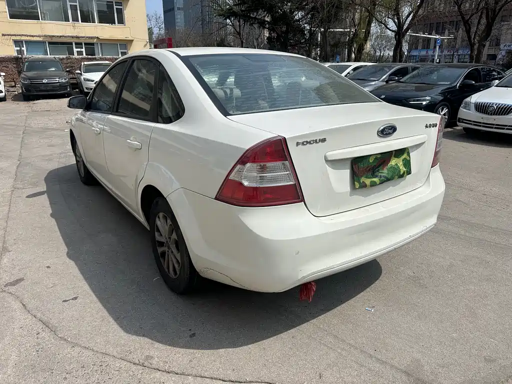 Focus Sedan Classic 1.8 L Auto Basic