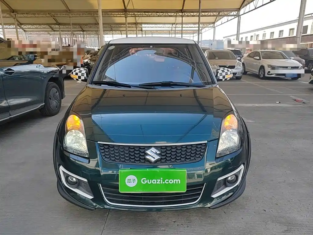 Swift 1.5 L Auto Fashion Cool Play
