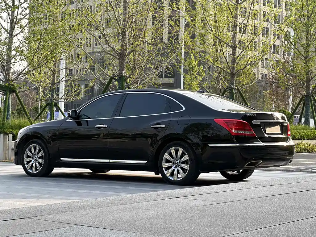 Equus 雅科仕 2012款 3.8 GDi尊享版