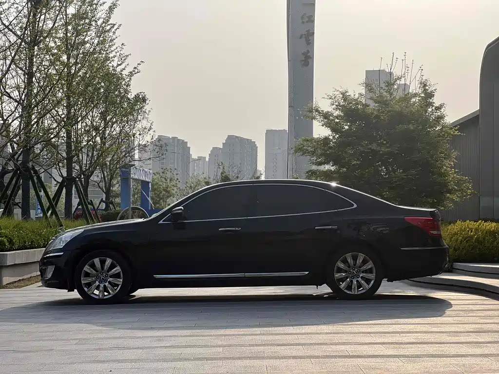 Equus 雅科仕 2012款 3.8 GDi尊享版