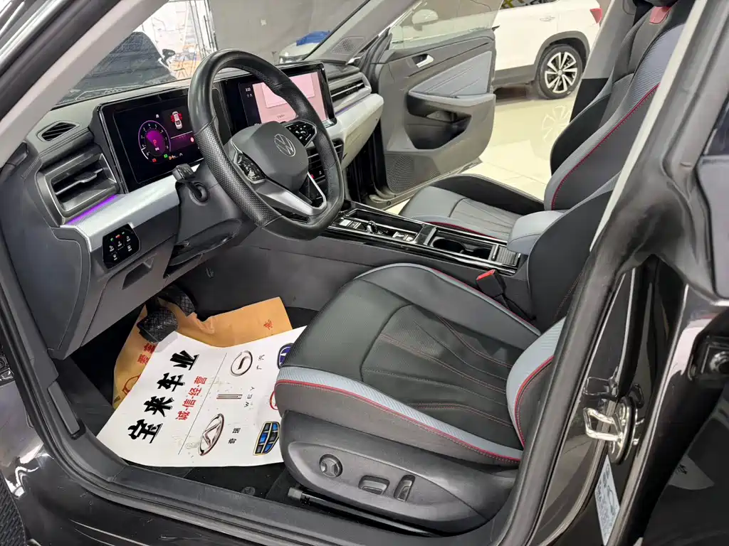 Lamando Lamando L 280 TSI DSG Spicy Cool