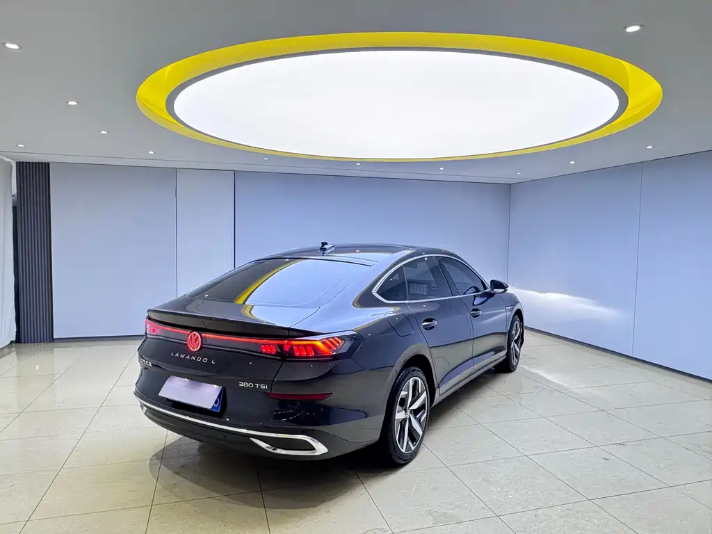 Lamando Lamando L 280 TSI DSG Spicy Cool