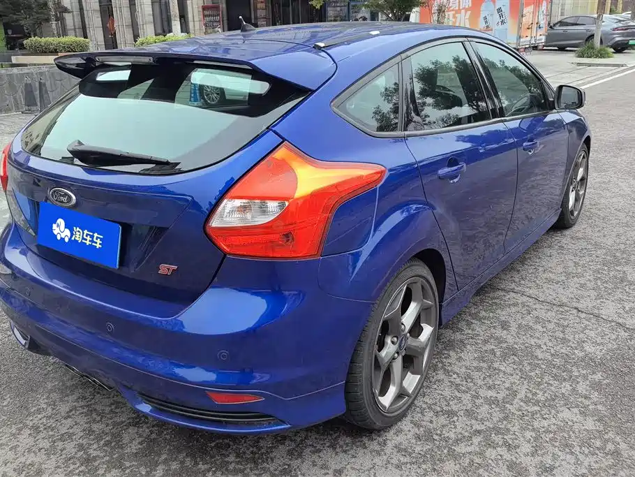 Focus (Import) 福克斯(进口) 2013款 2.0 T ST 标准版