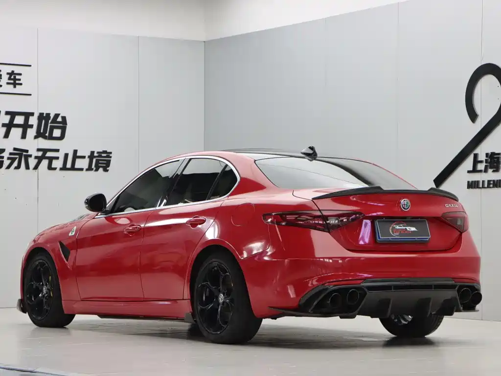 Giulia 2.0 T 280 HP Luxury