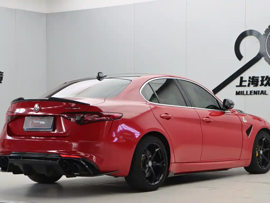 Giulia 2.0 T 280 HP Luxury