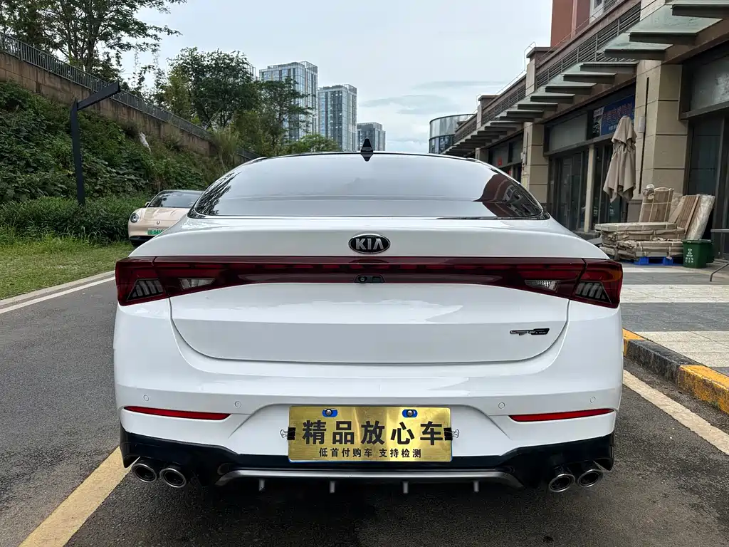 Kia K5 380 T GT-Line Refreshed