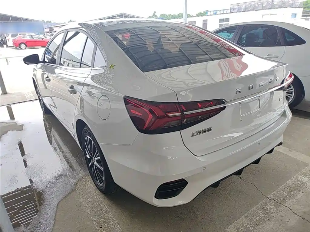 Roewe i5 Facelift 1.5 L CVT Diamond
