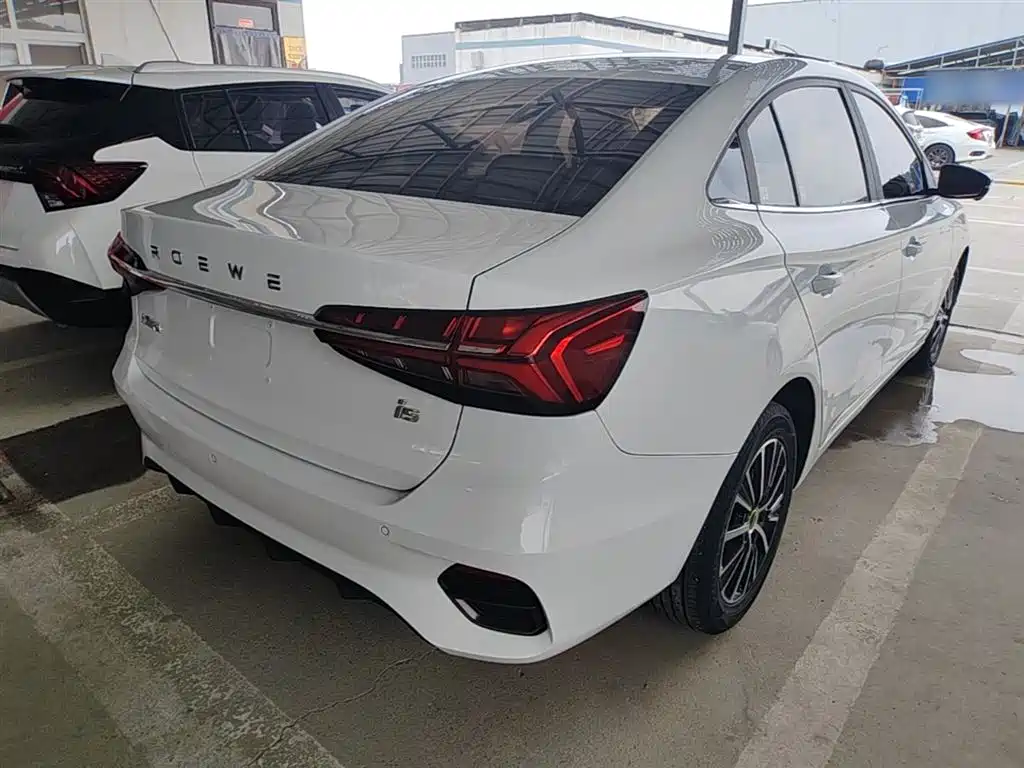 Roewe i5 Facelift 1.5 L CVT Diamond