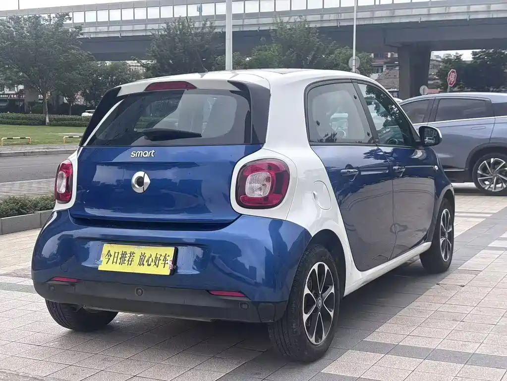 smart forfour 1.0 L 52 kW Passion