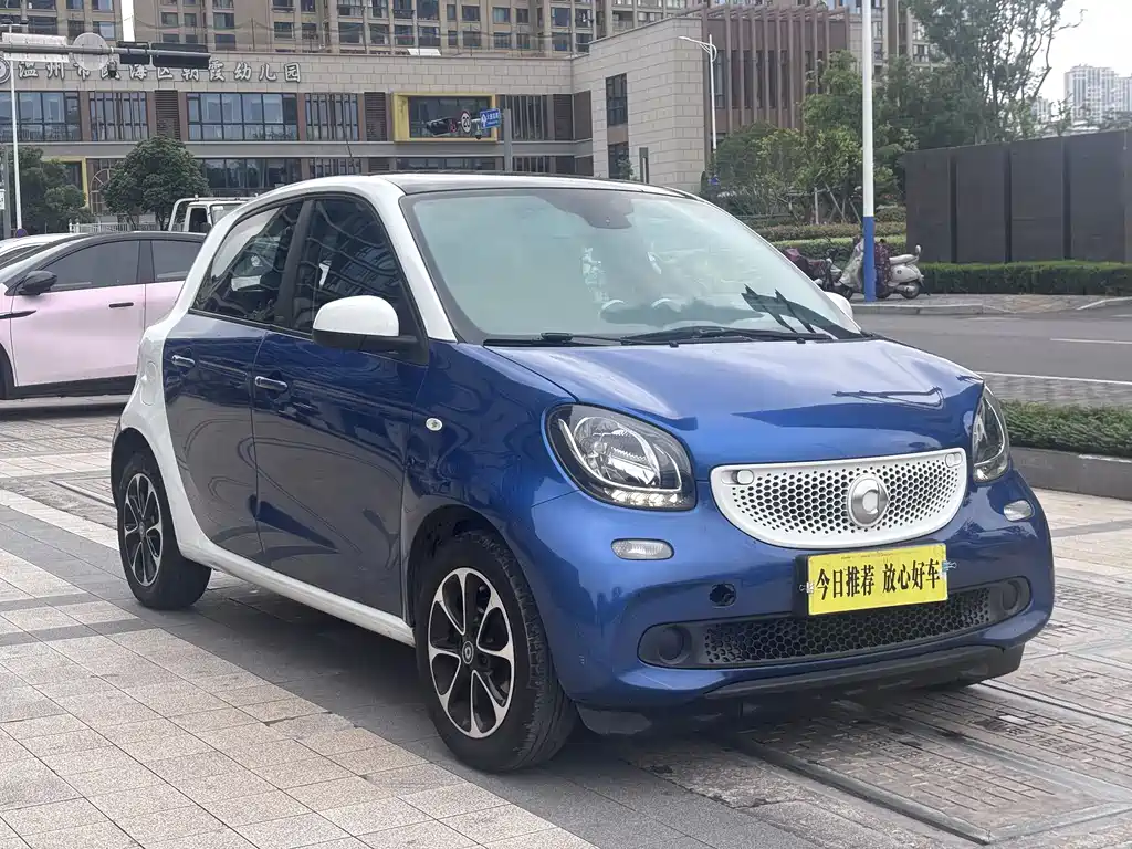 smart forfour 1.0 L 52 kW Passion