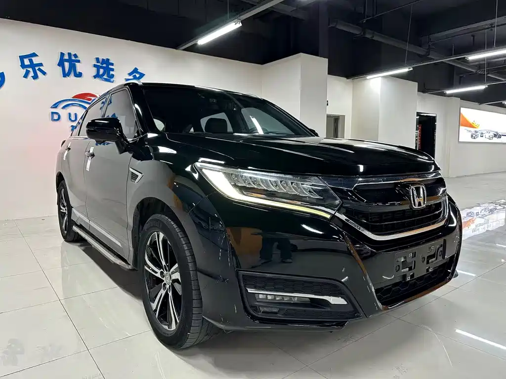 Honda UR-V 370 TURBO 4 WD Premium CN-V