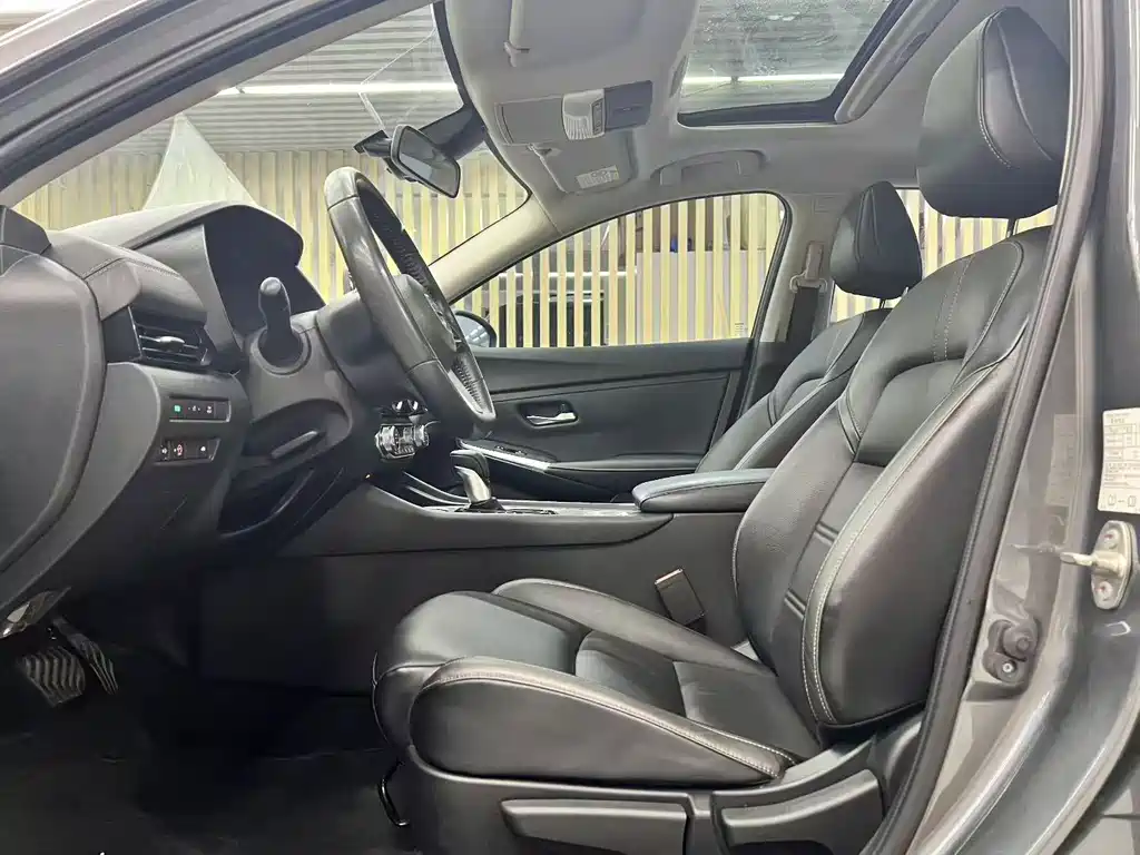 Sylphy 1.6 L XL CVT Joy