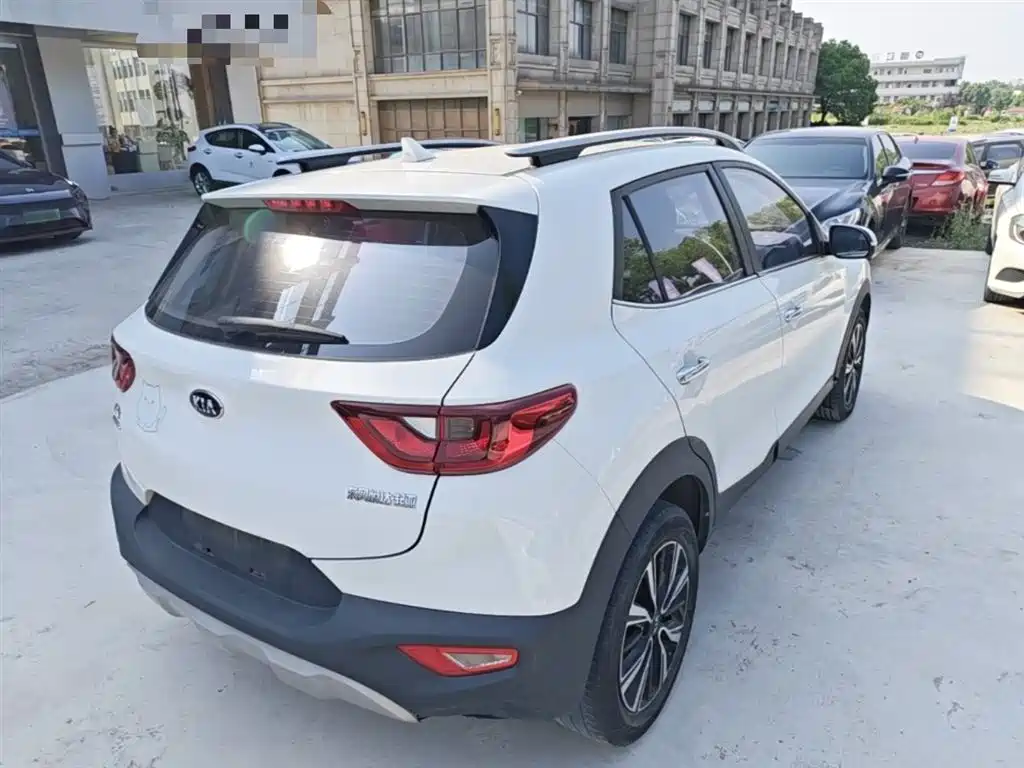 Stonic 1.4 L Auto Sport CN-VI