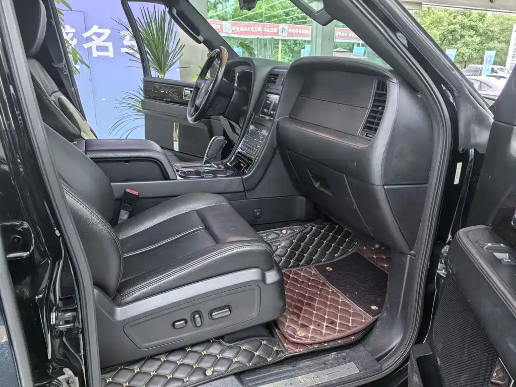 Navigator 3.5 T AWD