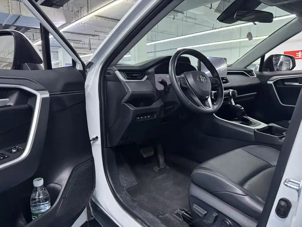 Wildlander 2.0 L CVT 4 WD Luxury PLUS