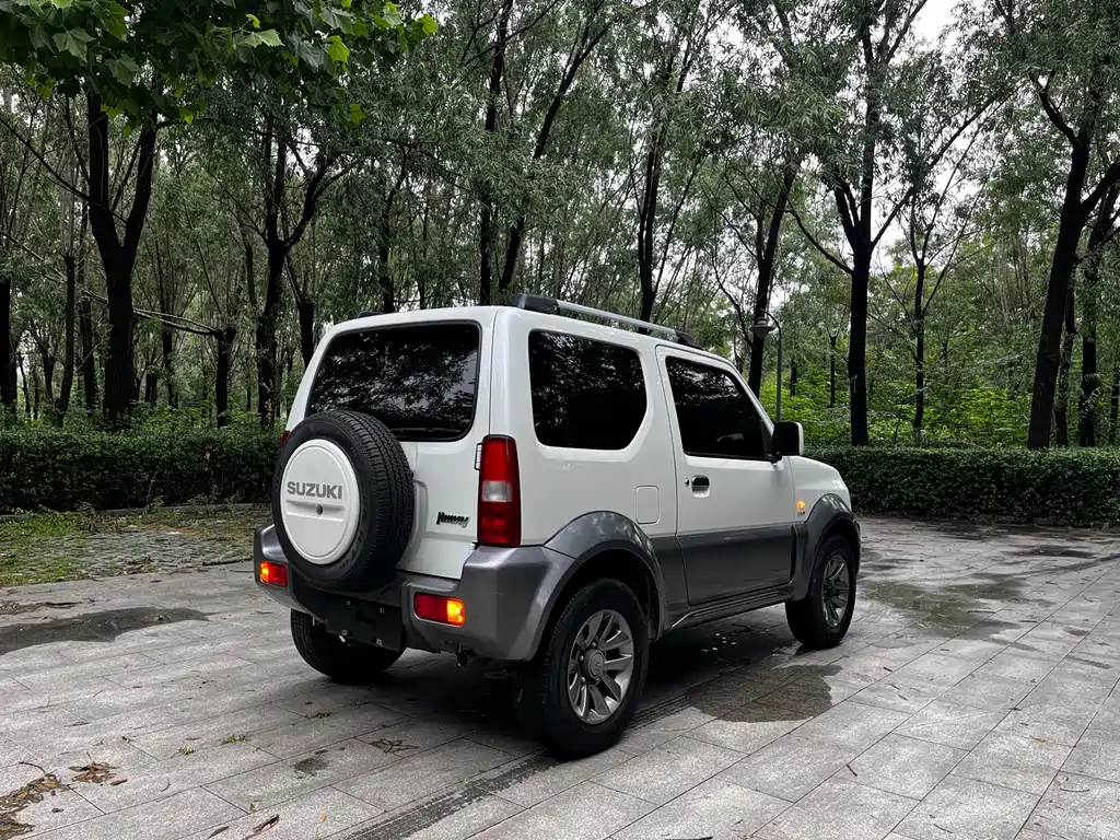 Jimny (Import) 1.3 AT Mode3 Navigation