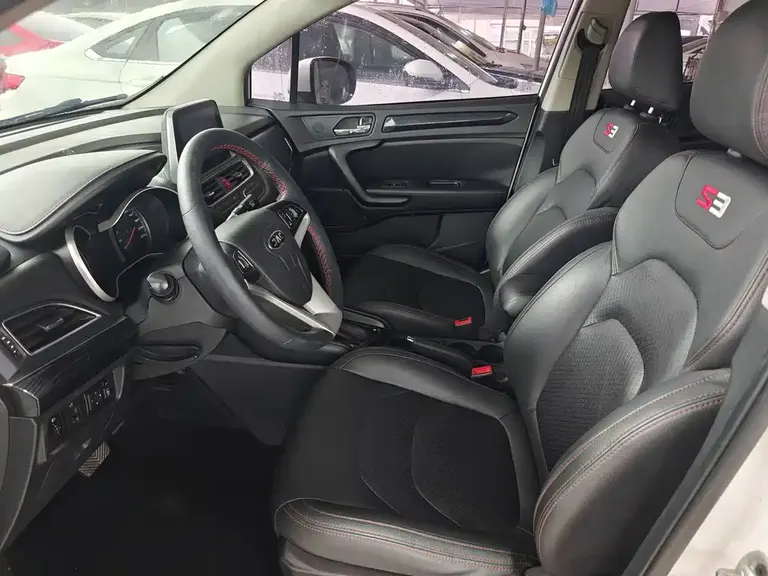JAC Refine S3 1.6 L CVT Luxury Smart