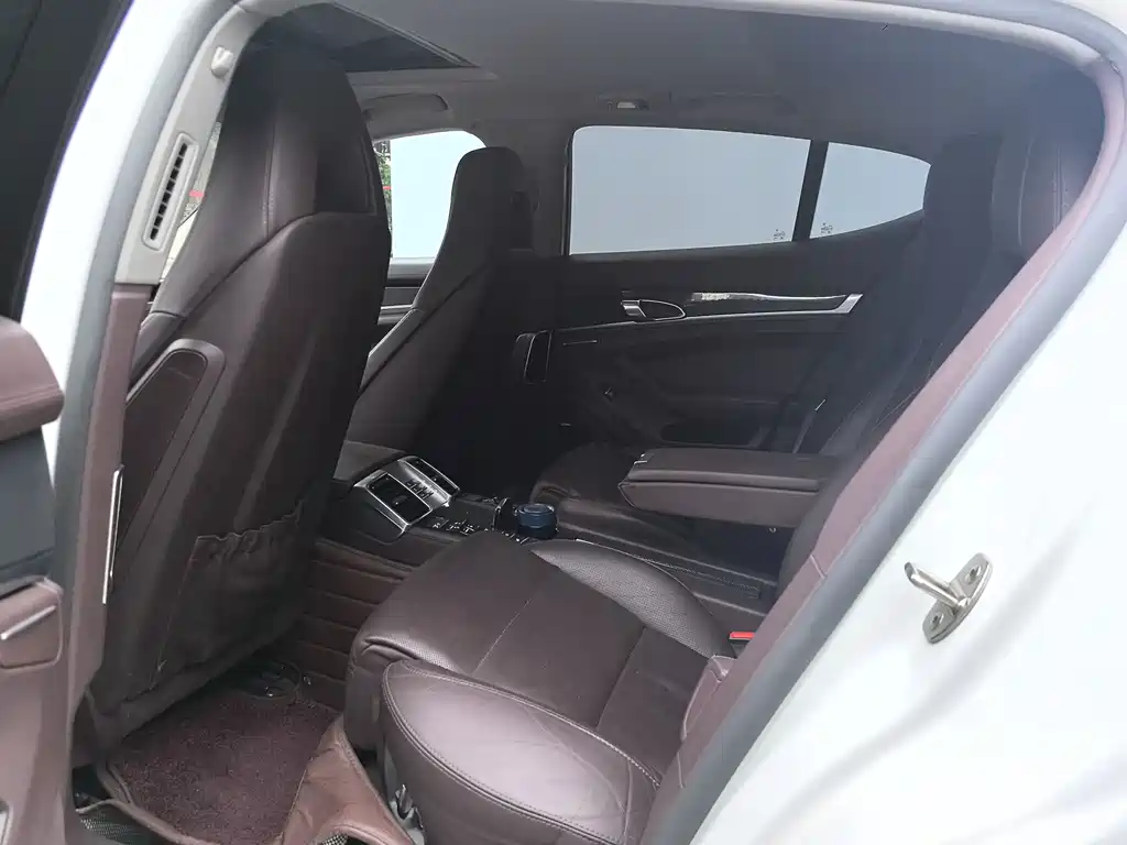 Panamera NEV Panamera S E-Hybrid 3.0 T