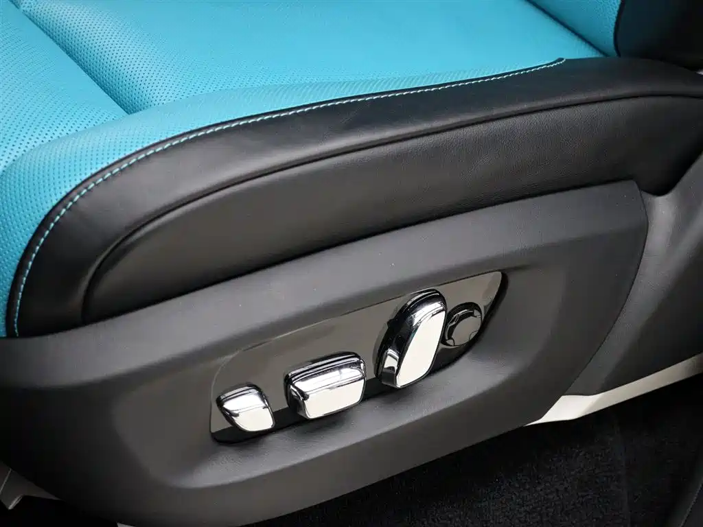 Cullinan 4-seat