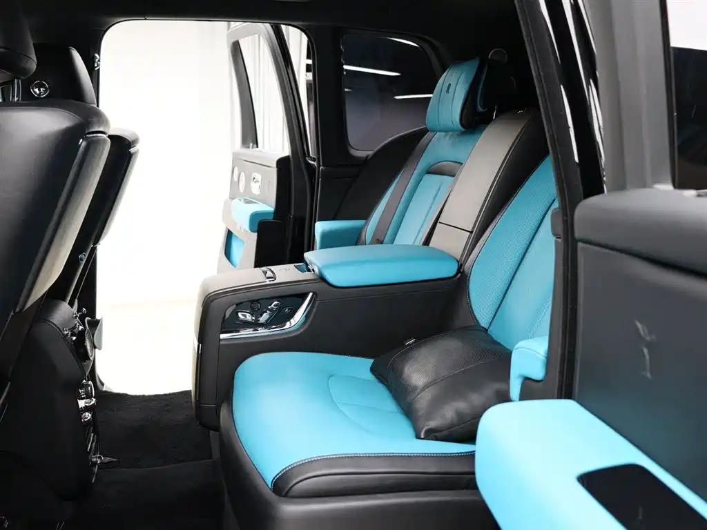 Cullinan 4-seat