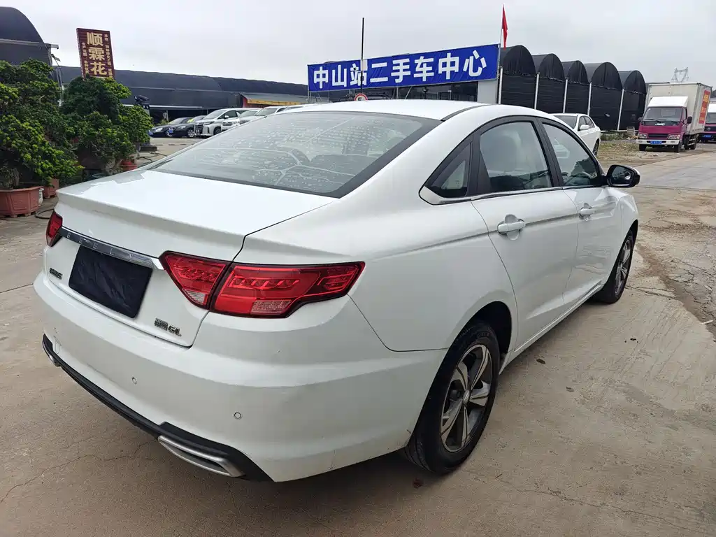 Emgrand GL 1.8 L DCT Elite Connected