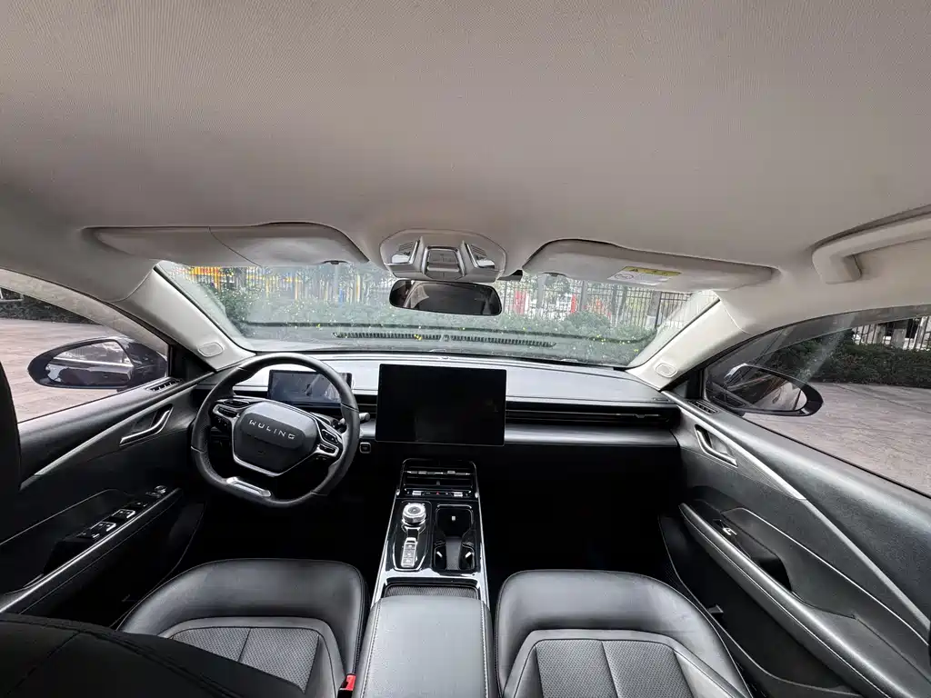 Wuling Starlight Co-Create 150 Advanced