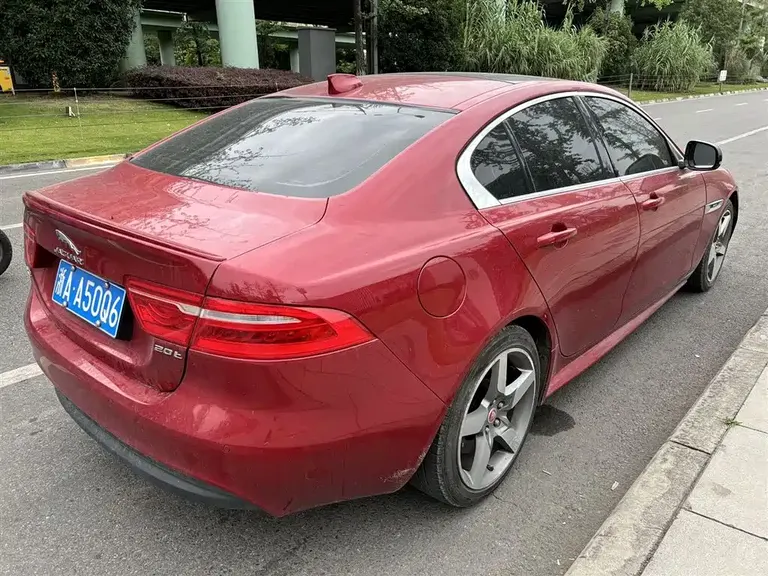 Jaguar XE 2.0 T 200 PS R-Sport