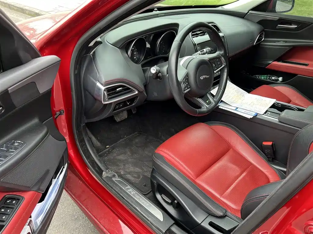 Jaguar XE 2.0 T 200 PS R-Sport