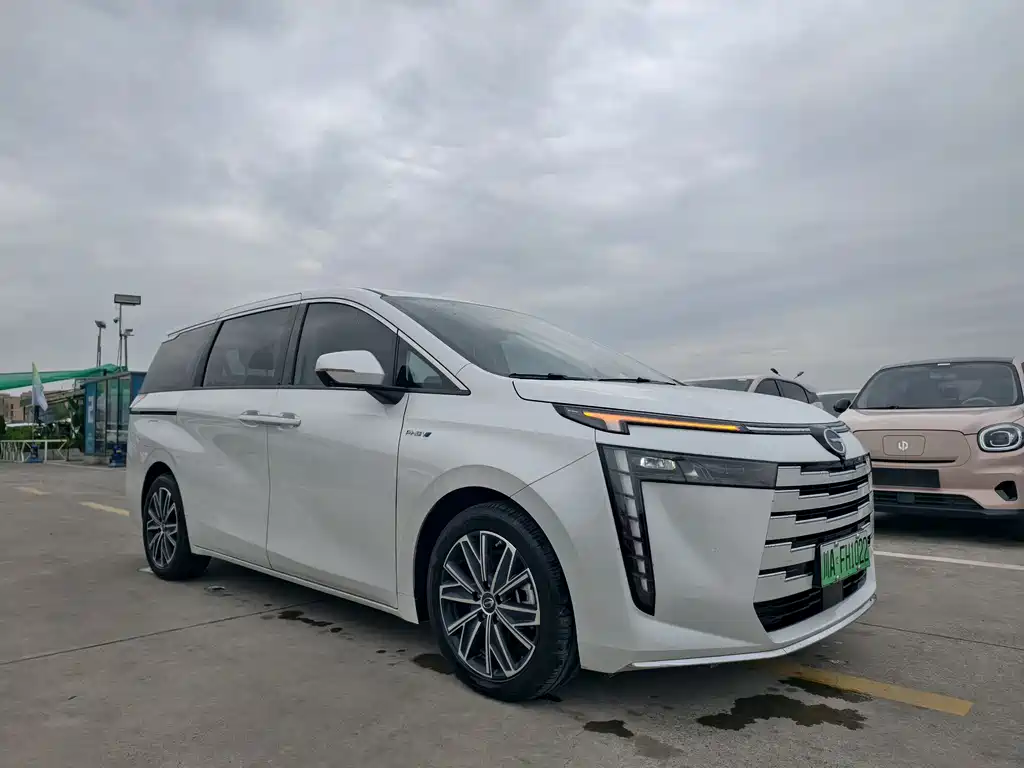 Trumpchi E8 NEV 传祺E8 PHEV 2025款 150 km PRO+