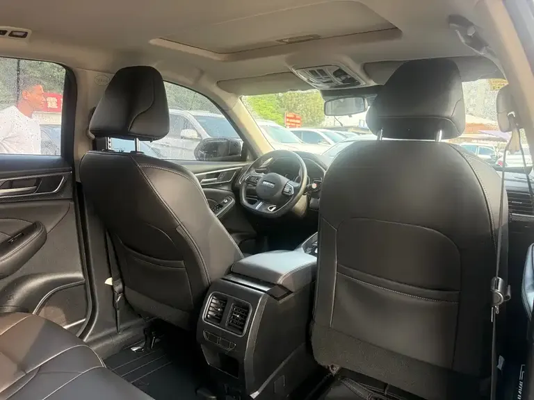 Haval F7 x 1.5 T 2 WD Ultimate Smart Tech