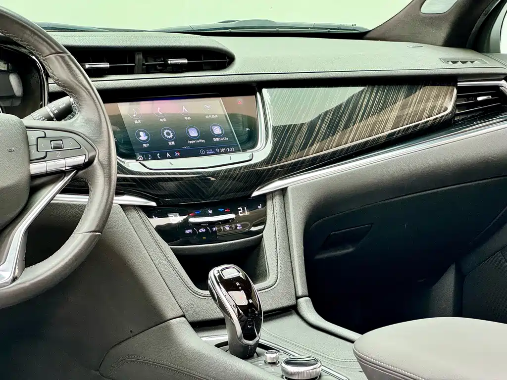 Cadillac XT6 凯迪拉克XT6 2020款 28 T 七座豪华型