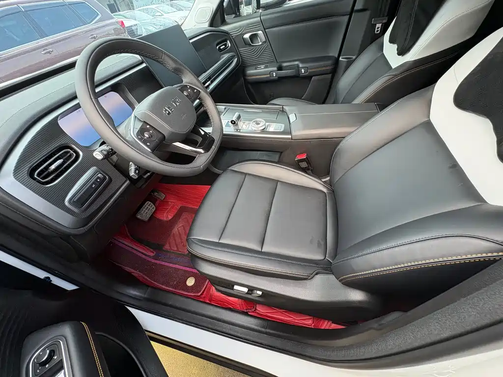 BAIC BJ30 北京越野BJ30 2026款 旅行家 1.5 T DCT两驱标准版