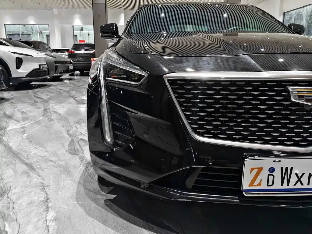 Cadillac CT6 28 T Fashion