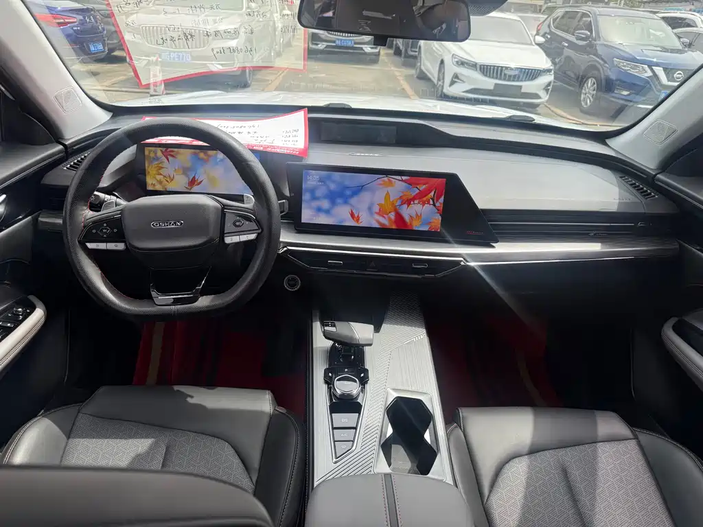 Changan Oshan Z6 Blue Whale 1.5 T DCT Smart Enjoyment
