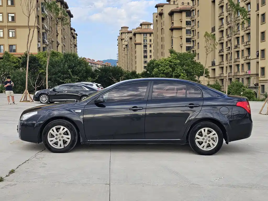 Besturn B50 1.6 L Auto Luxury